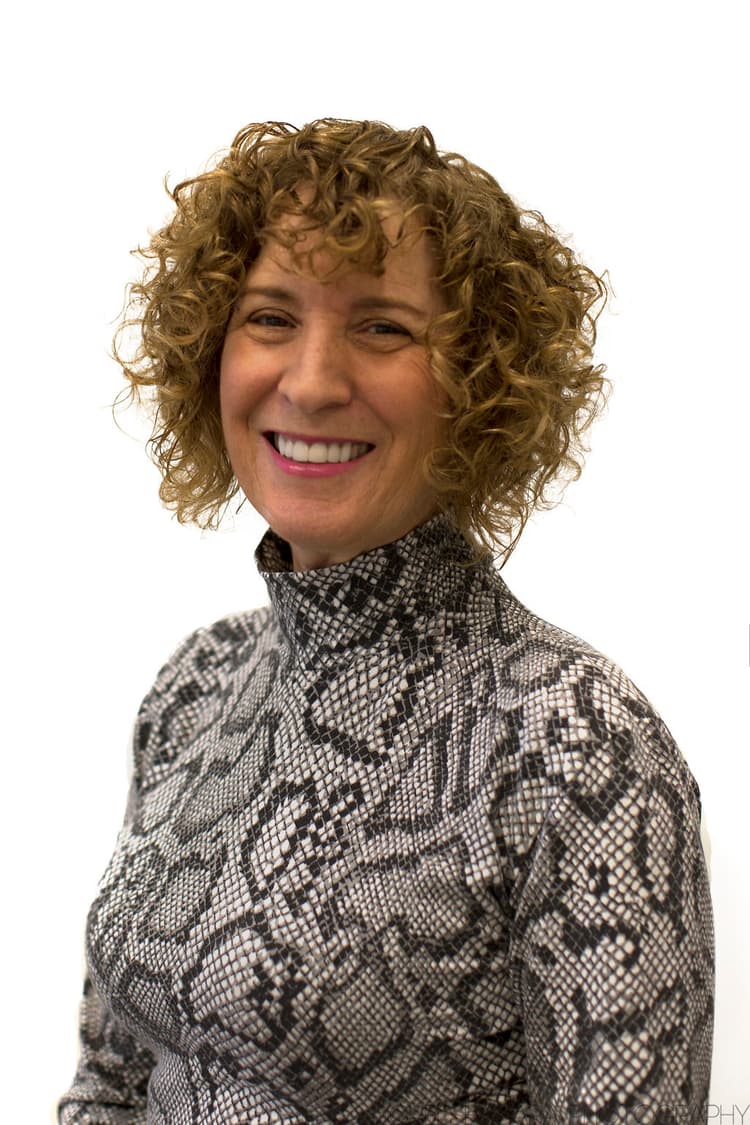  Carole Schlocker (Queen of iSpace)